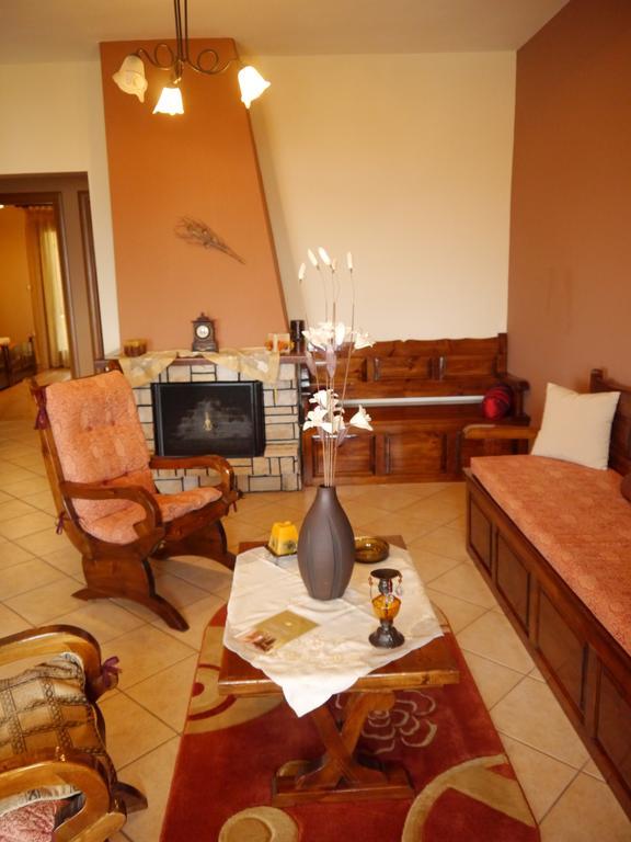 Dione Apartments Ouranoupoli Room photo